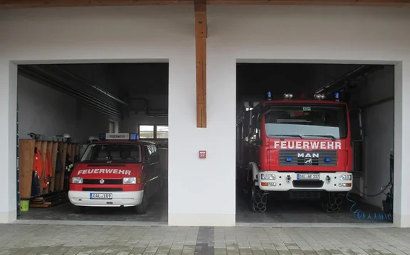 Fahrzeughalle.jpg