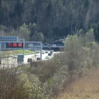 a7-grenztunnel.jpg